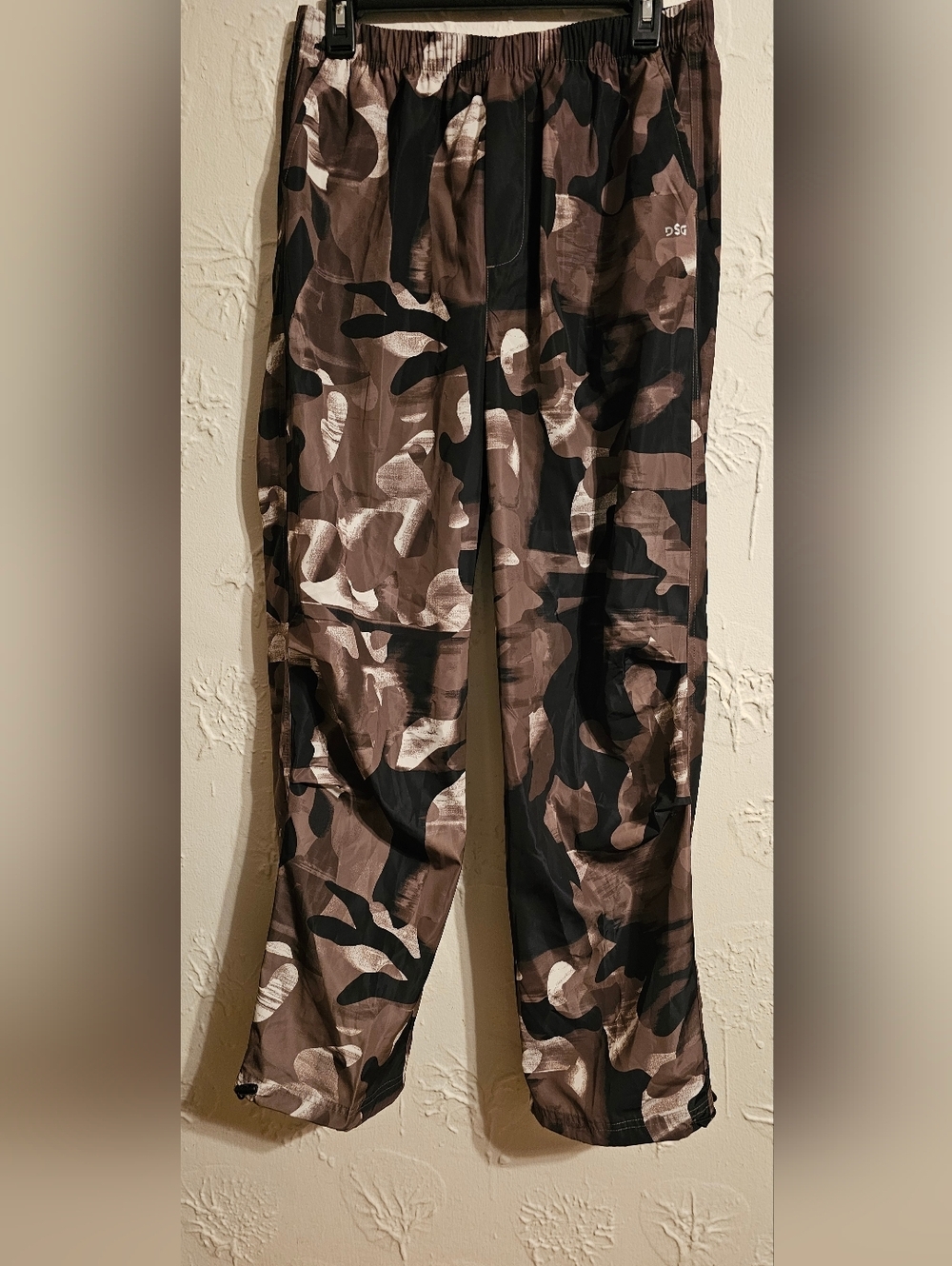 DSG M Women's Woven Jogger Pants  Loose Fit NWT